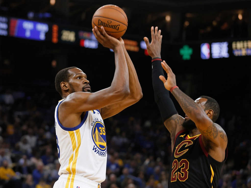 使得他在現 使得他在現